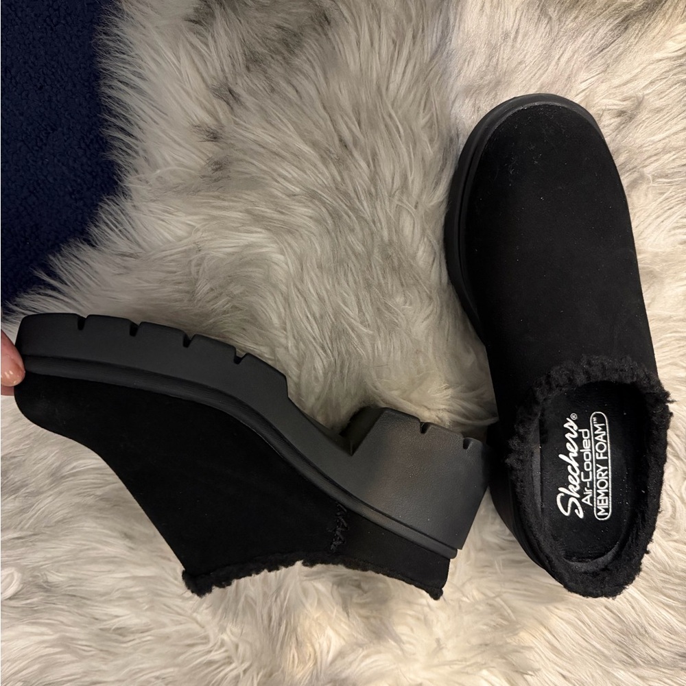 Skechers Women's Black Memory Foam Mules